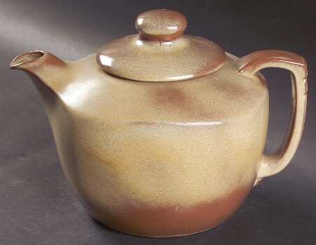 Plainsman Gold Teapot & Lid