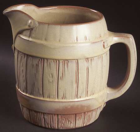 Plainsman Gold 64 Oz Pitcher