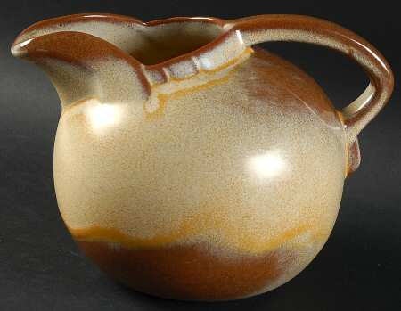Plainsman Gold 32 Oz Pitcher