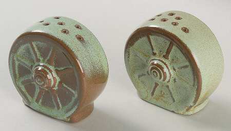 Wagon Wheel Prairie Green Salt & Pepper Set