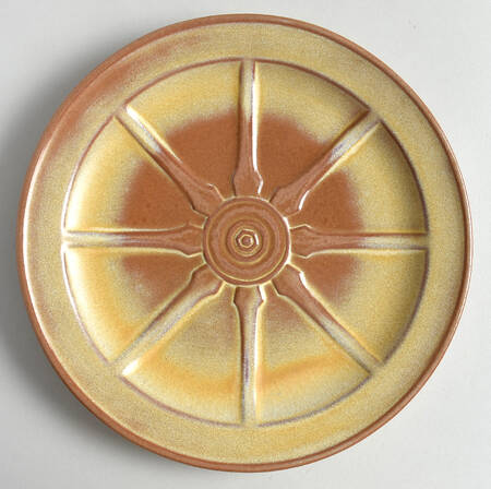 Wagon Wheel Desert Gold Luncheon Plate