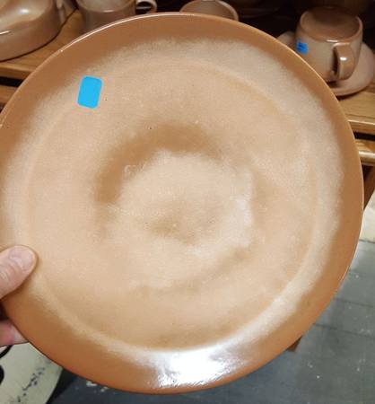 Westwind Desert Gold Dinner Plate