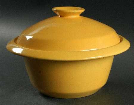 Westwind (Autumn Yellow) 2 Qt Round Covered Casserole