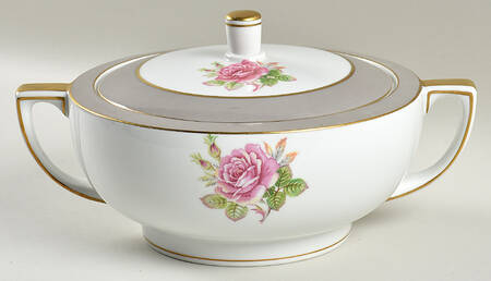 Mayflower Round Covered Vegetable