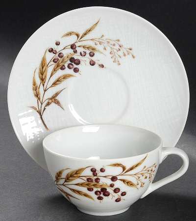 Mountain Berry Flat Cup & Saucer Set