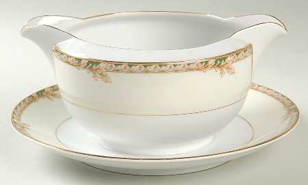 Regal Gravy Boat with Attached Underplate