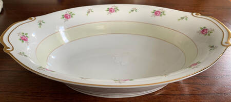 Rosebud 9" Oval Vegetable Bowl
