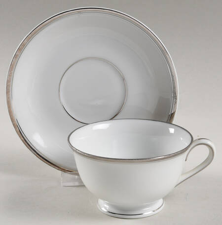 400p Footed Cup & Saucer Set