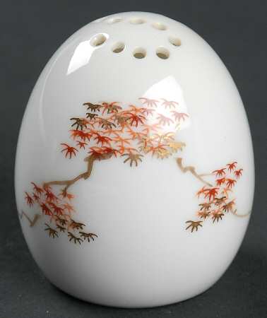 Maple (Coupe) Salt Shaker