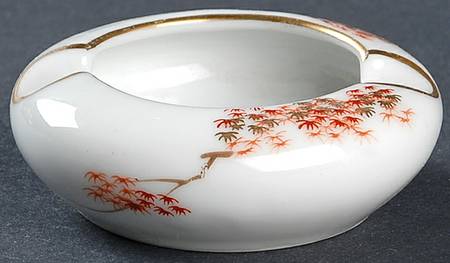 Maple (Coupe) Small Ashtray by Fukagawa