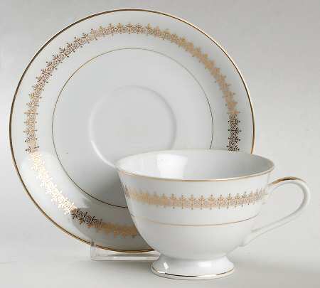 Royal Garden Footed Cup & Saucer Set