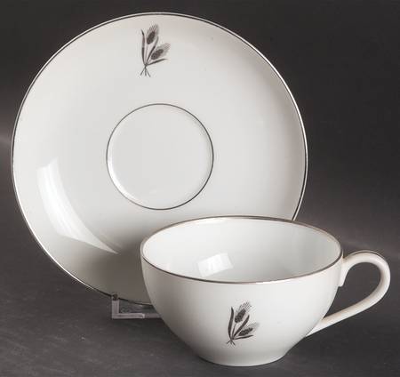 Silver Wheat Flat Cup & Saucer Set by Fukagawa