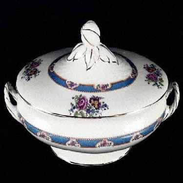Somerset Oval Covered Vegetable
