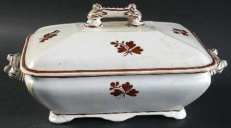 Tea Leaf Rectangular Covered Vegetable