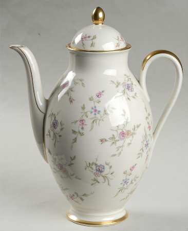 01695 Coffee Pot & Lid