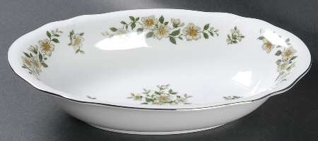 01721 9" Oval Vegetable Bowl