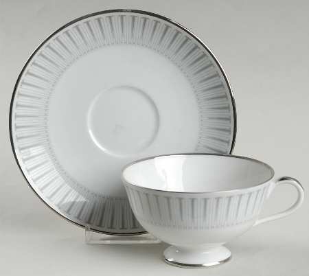 Colonnade Footed Cup & Saucer Set