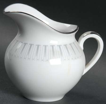 Colonnade Creamer