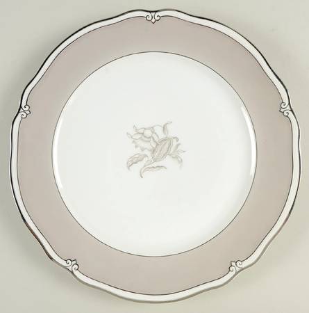 Fantasy (Old Brunswick) Dinner Plate