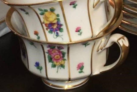 FUR3 Footed Cup