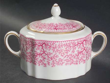 Park Lane Pink (Scalloped) Sugar Bowl & Lid