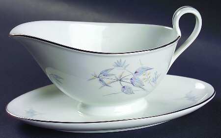 Pastel Gravy Boat with Attached Underplate