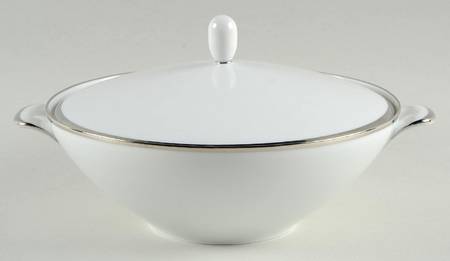 Silverdale Round Covered Vegetable
