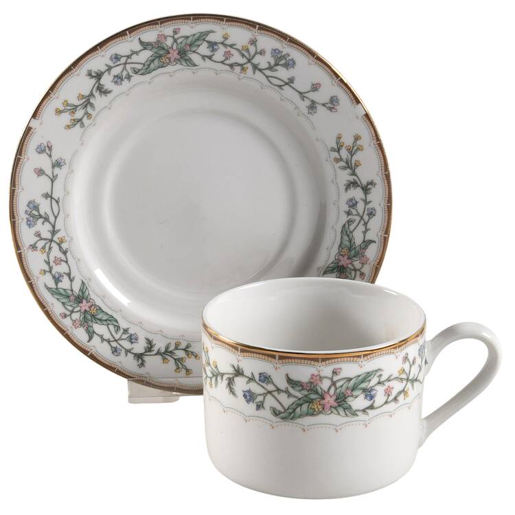 Wellesley Flat Cup & Saucer Set