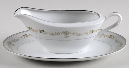 Karen Gravy Boat & Underplate/Relish