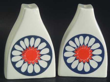 Daisy Salt & Pepper Set