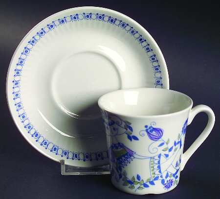 Lotte (Coupe) Flat Cup & Saucer Set