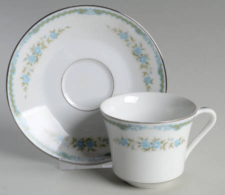 Lexington Flat Cup & Saucer Set