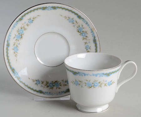 Lexington Footed Cup & Saucer Set