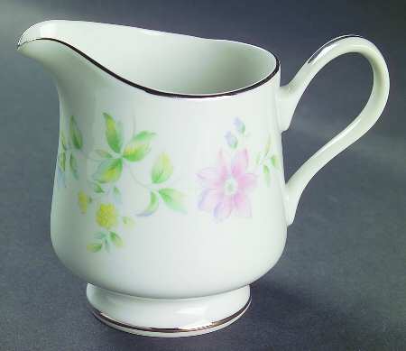 Porto Creamer