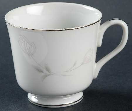 Primrose Footed Cup