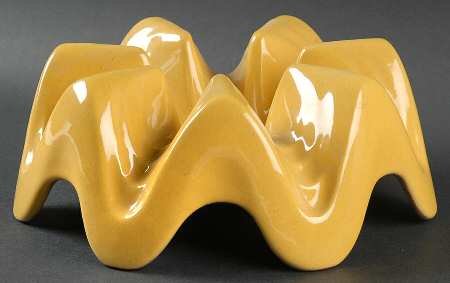 Plainsman Autumn Yellow China Warmer Stand