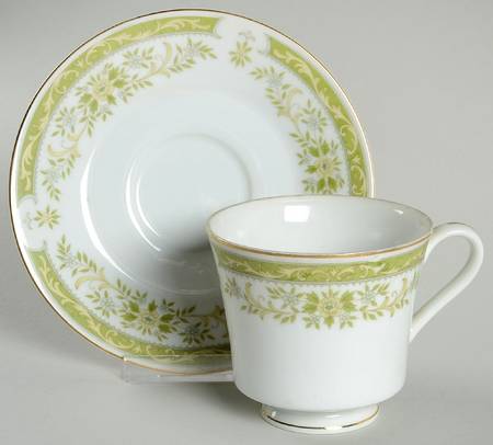 Noblesse Footed Cup & Saucer Set