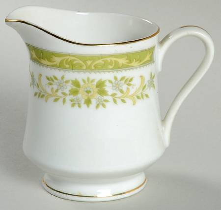 Noblesse Creamer