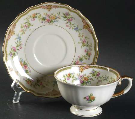 Aida (Mustard Trim) Footed Cup & Saucer Set
