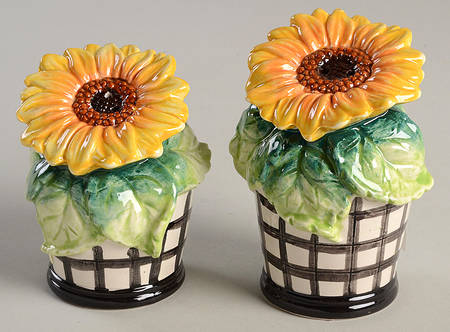Country Sunflower Salt & Pepper Set