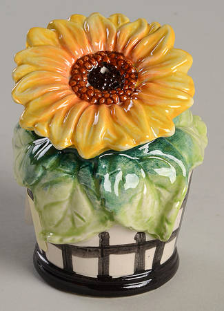Country Sunflower Pepper Shaker