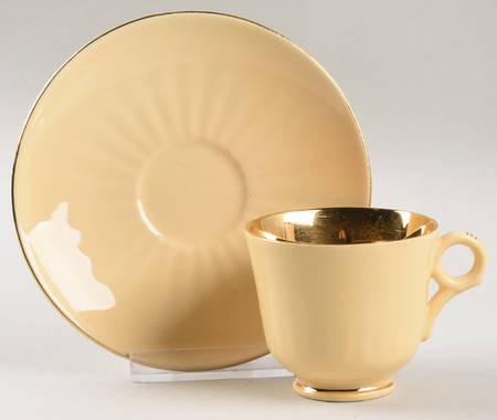 FIG2 Footed Demitasse Cup & Saucer Set