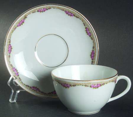 15413 Flat Cup & Saucer Set