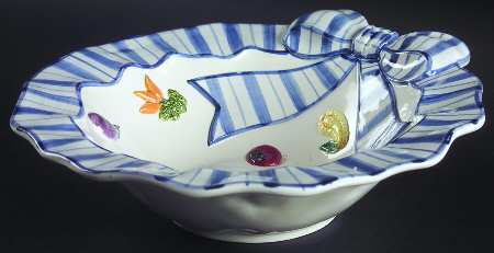 Petits Vegs 9" Round Vegetable Bowl