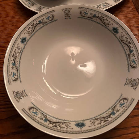 FCC90 9" Round Vegetable Bowl