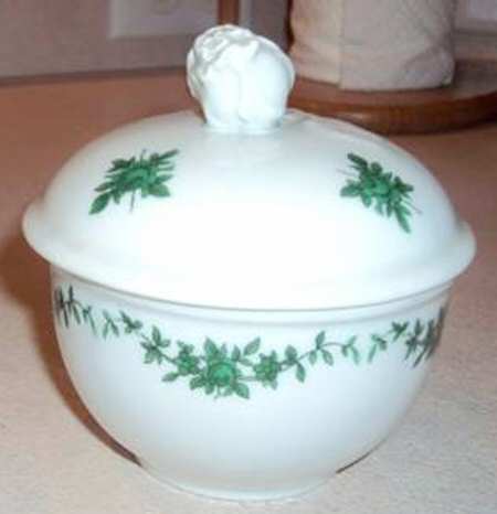 02762 Sugar Bowl & Lid