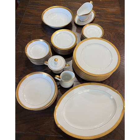 Laura 14" Oval Serving Platter