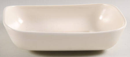 Metropolitan Ivory 9" Oval Vegetable Bowl
