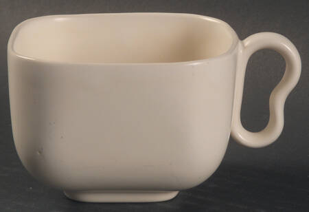 Metropolitan Ivory Flat Cup
