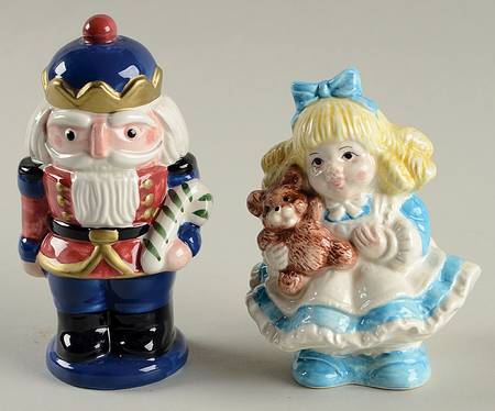 Nutcracker Sweets (Disc 1996) Salt & Pepper Set